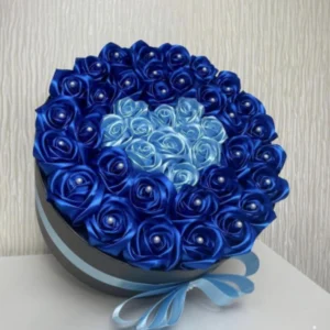 Royal Ribbon (70 flowers)